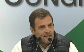 रफालच्या फायली पर्रीकरांच्या बेडरूममध्ये आहेत : राहुल गांधीचा गंभीर आरोप.