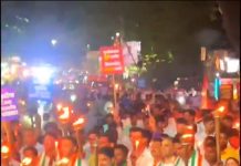 पेपरफुटीच्या अंधाराविरोधात कोल्हापुरात युवक काँग्रेसचा एल्गार; ‘मशाल मोर्चा’ काढून तीव्र संताप..
