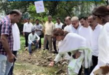 #NamakSattyagrah : “मुंबई विकू देणार नाही; मिठागरे वाचली तरच मुंबई वाचेल!”; काँग्रेस आक्रमक.