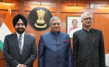 मतदारयादीवर संशयाची सावली : ज्ञानेश कुमार यांच्या राजीनाम्याच्या मागणीपासून निवडणूक आयोगाच्या विश्वासार्हतेपर्यंत!